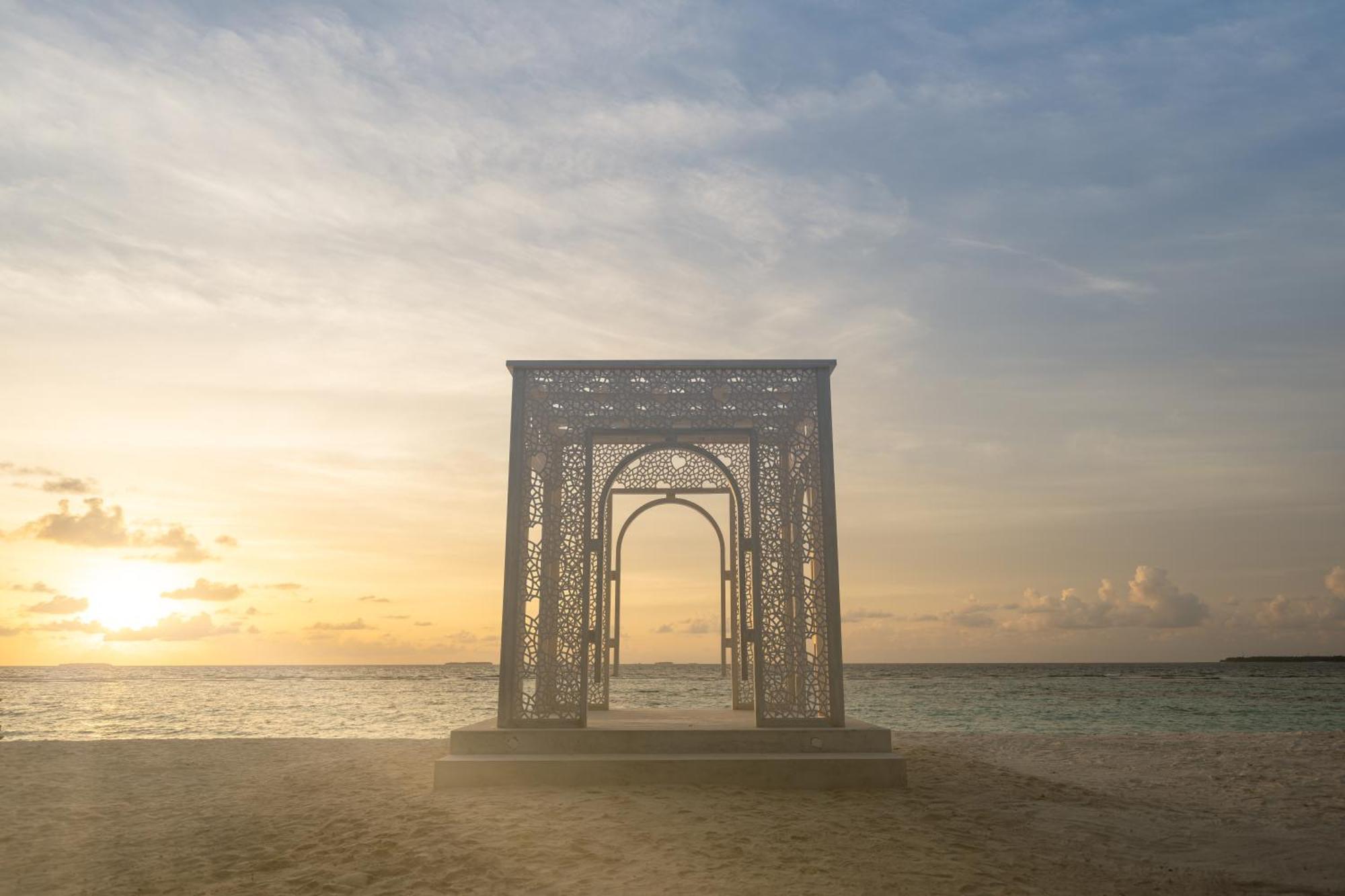 Отель Ifuru Island Maldives Ugoofaaru Экстерьер фото